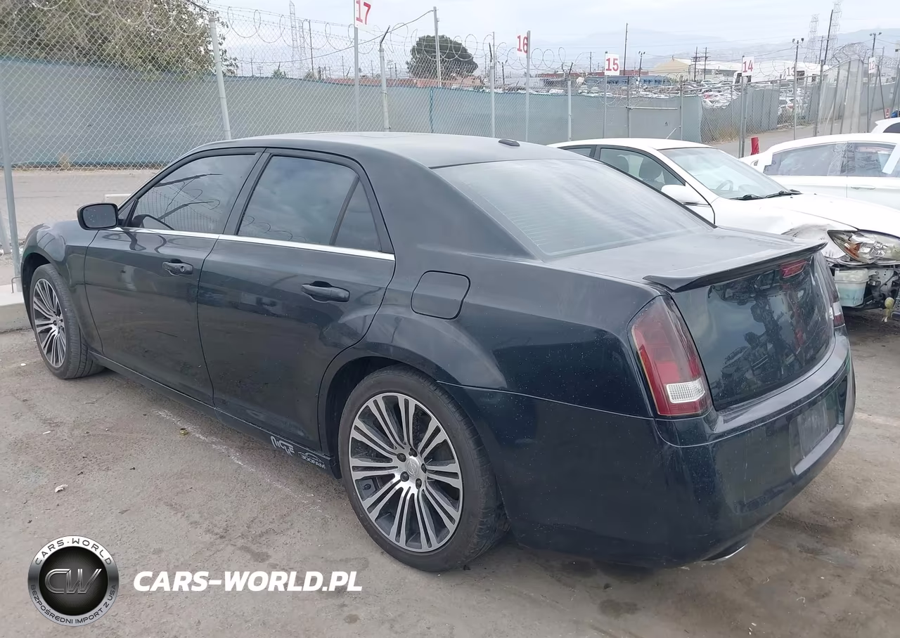 2013 Chrysler 300 300S VIN:2C3CCABGXDH707861 - 3