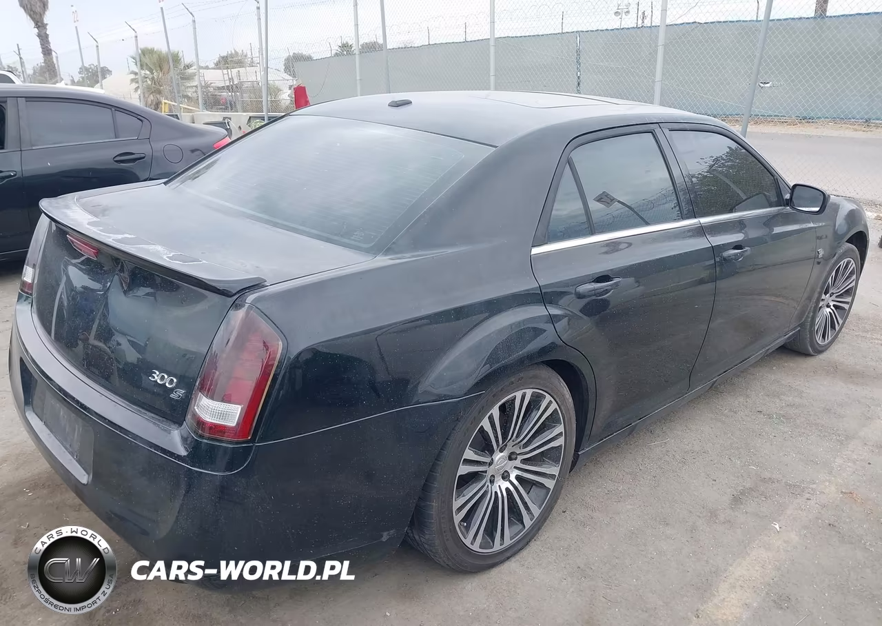 2013 Chrysler 300 300S VIN:2C3CCABGXDH707861 - 4