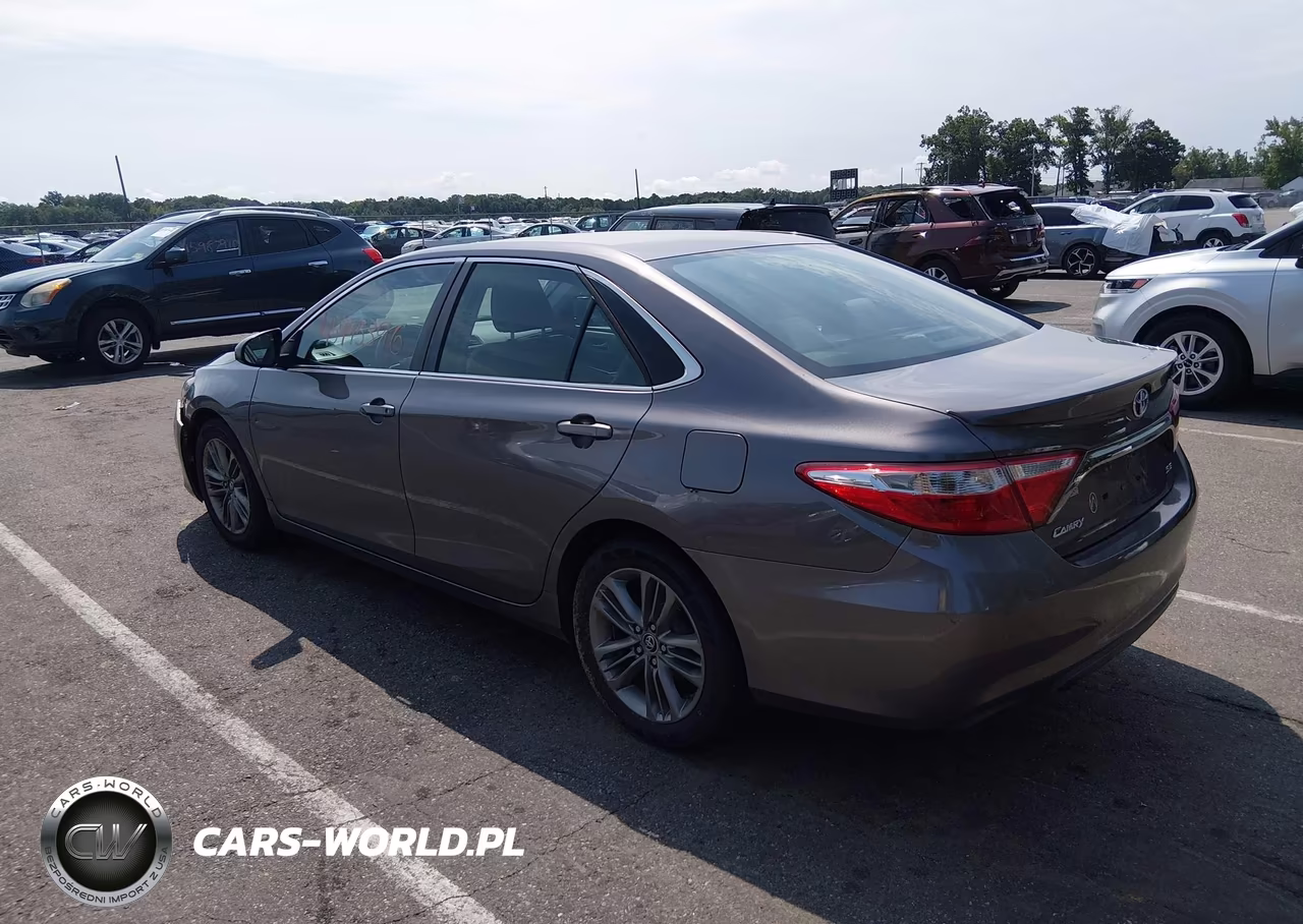 2016 Toyota Camry Se VIN:4T1BF1FK0GU171643 - 3