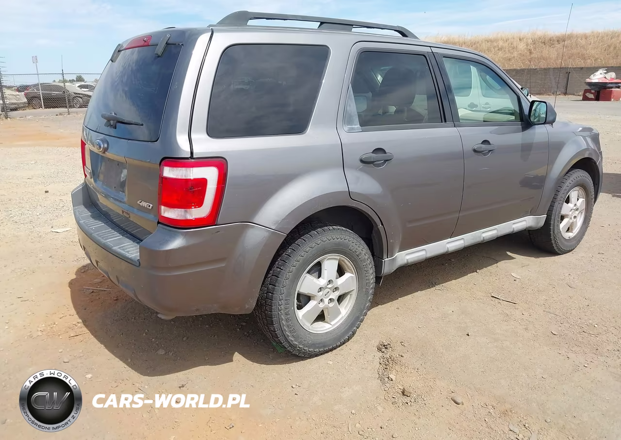 2009 Ford Escape Xlt VIN:1FMCU03G99KB70123 - 4