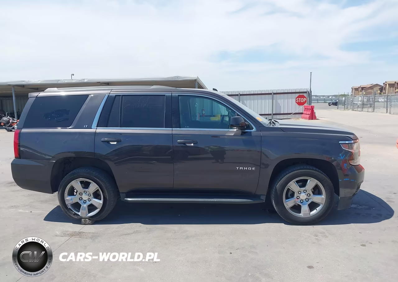 2018 Chevrolet Tahoe Lt VIN:1GNSCBKC6JR378136 - 13