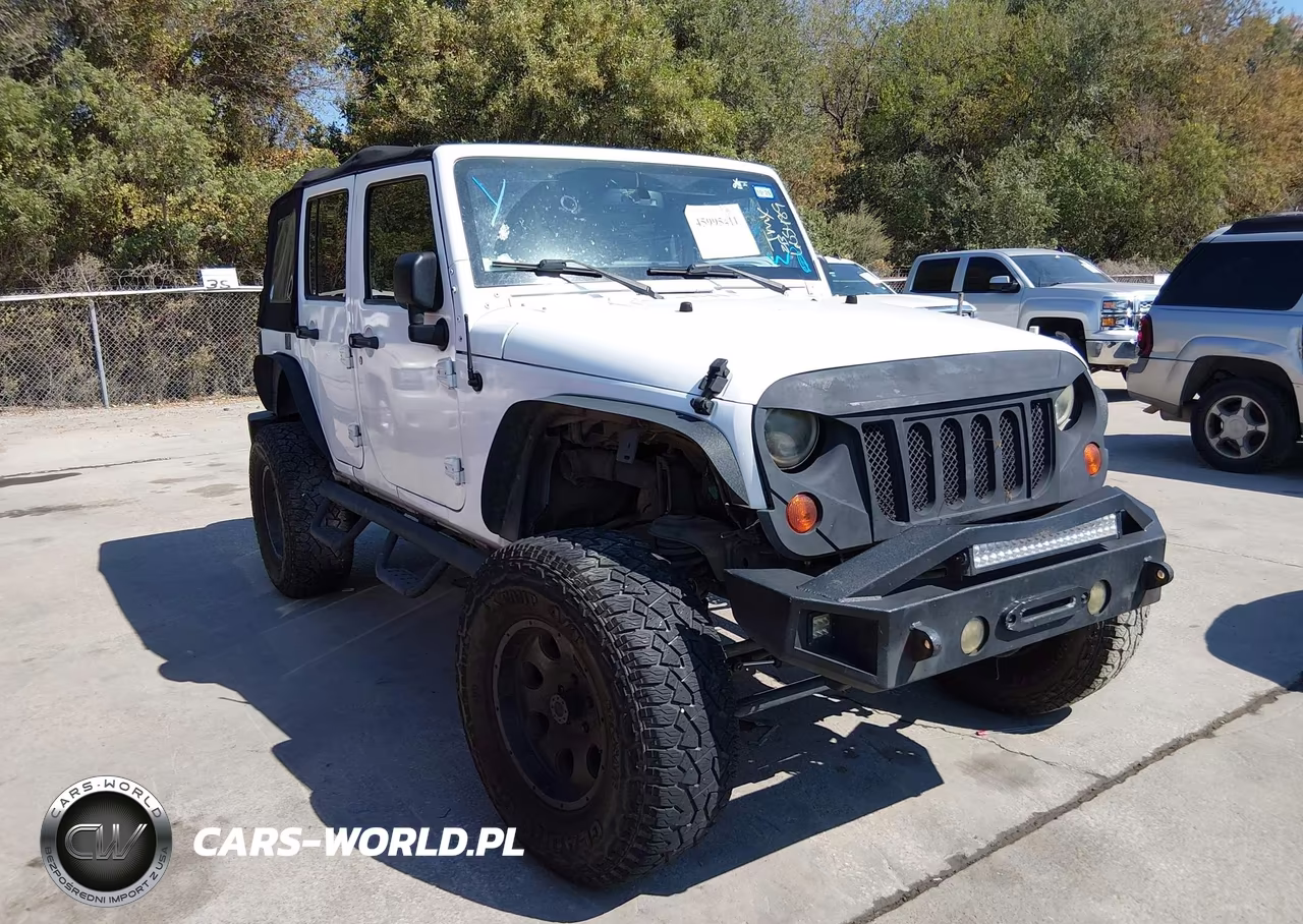 2013 Jeep Wrangler Unlimited Sport VIN:1C4HJWDG4DL605489 - 1