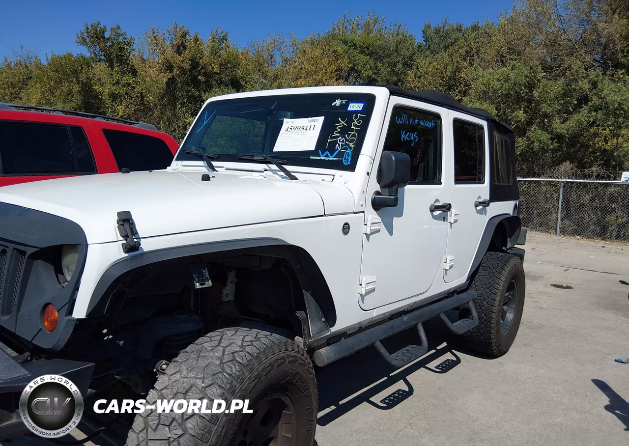 2013 Jeep Wrangler Unlimited Sport VIN:1C4HJWDG4DL605489 - 14