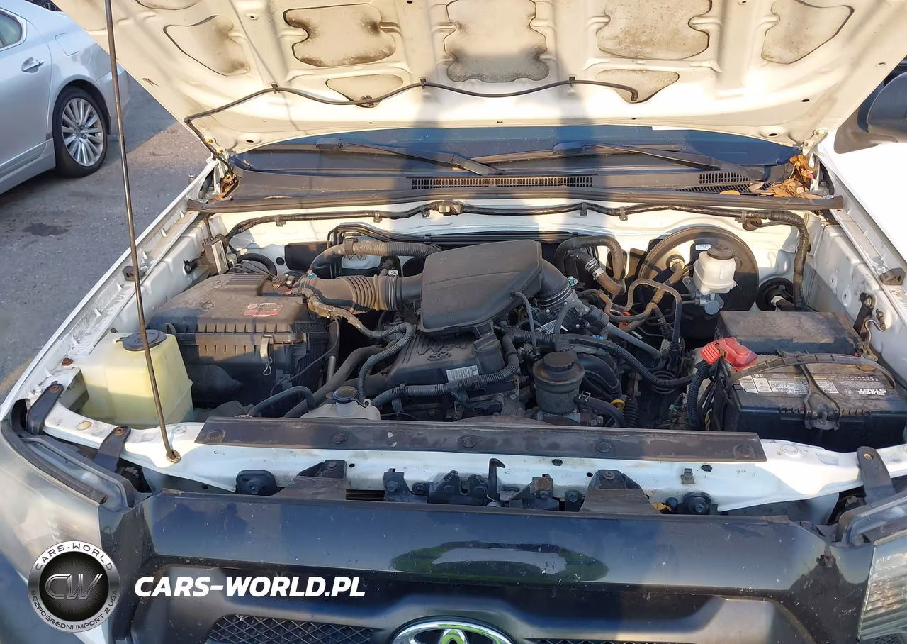 2013 Toyota Tacoma Prerunner VIN:5TFTX4GN3DX018281 - 10