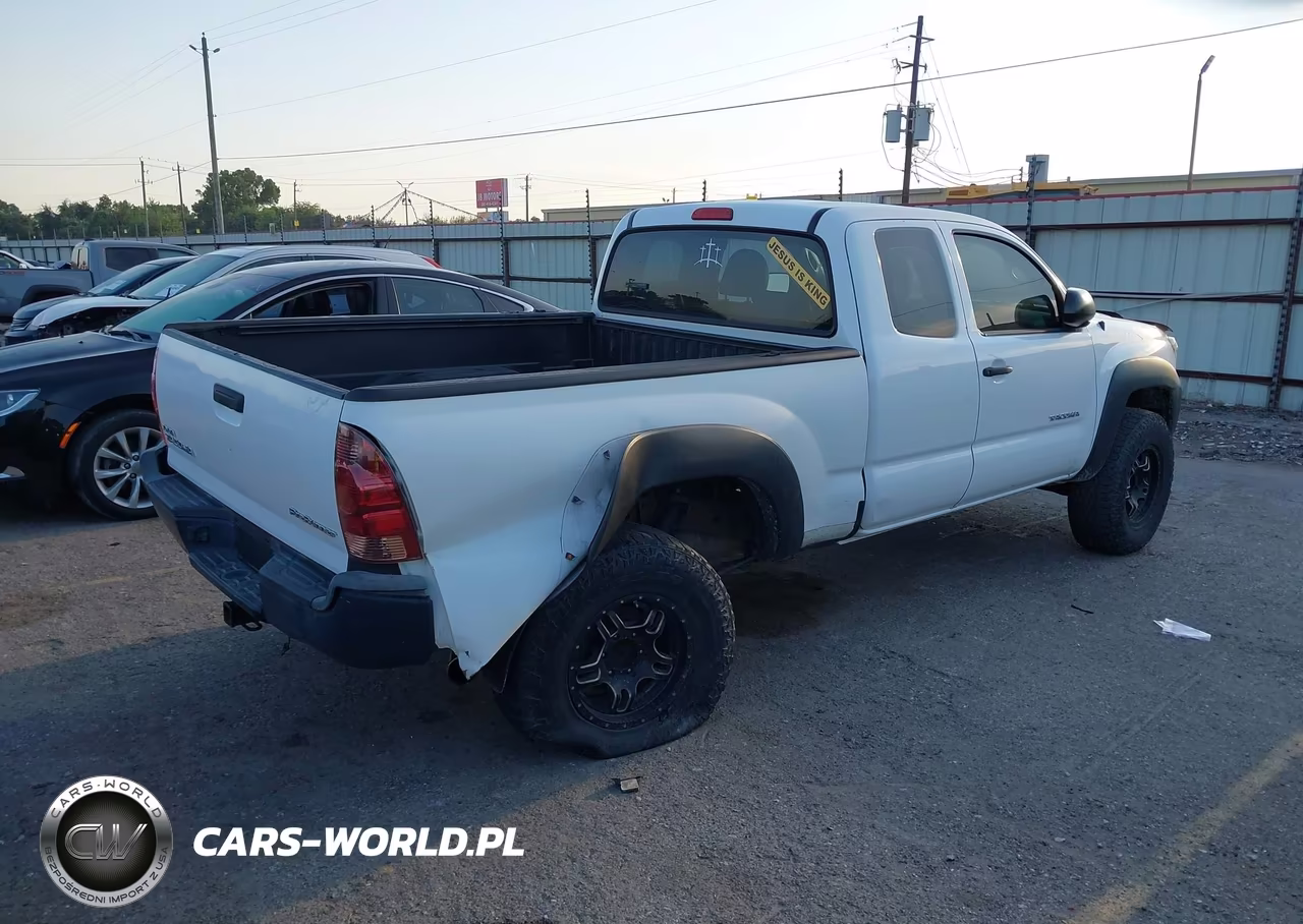 2013 Toyota Tacoma Prerunner VIN:5TFTX4GN3DX018281 - 4