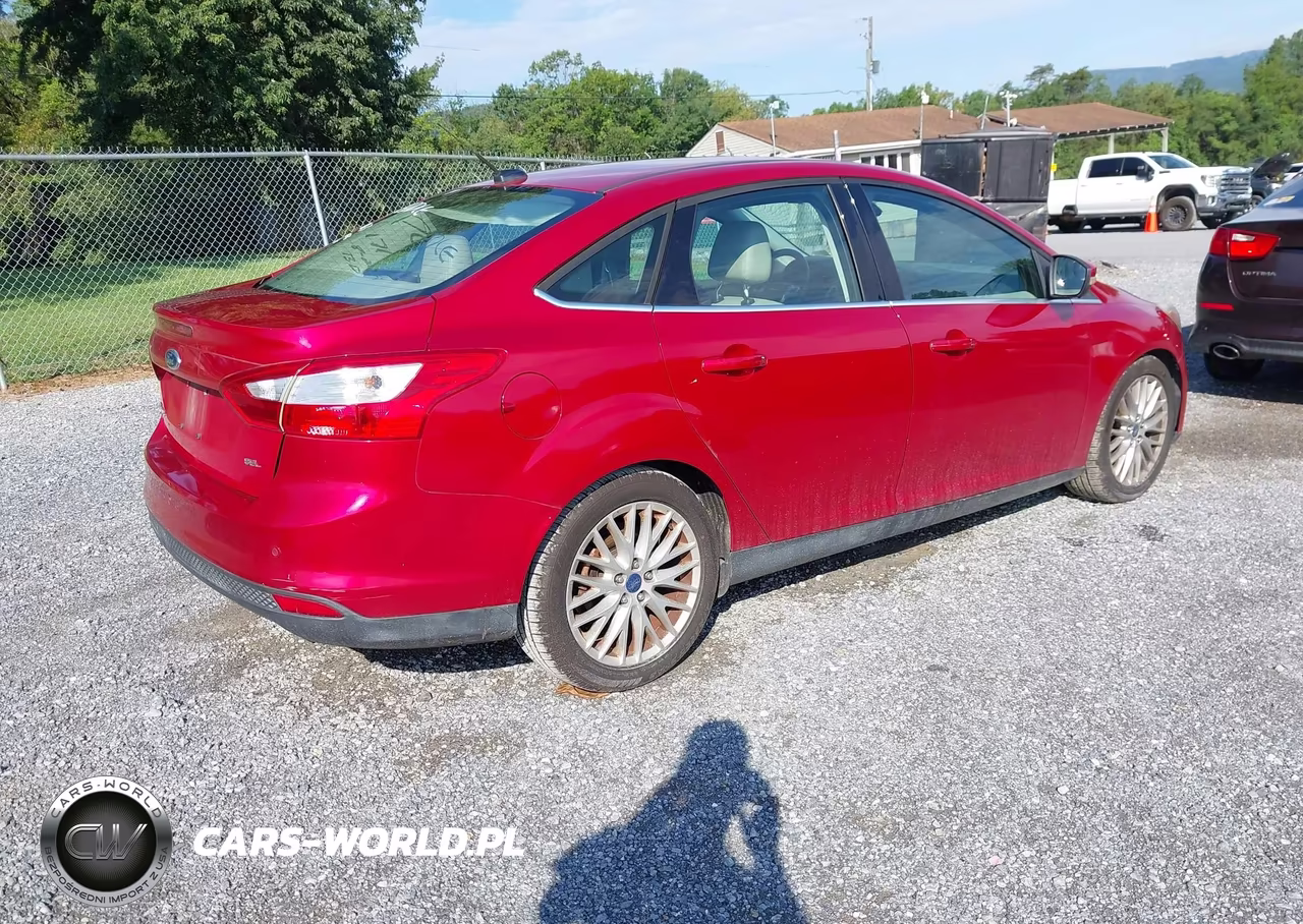 2012 Ford Focus Sel VIN:1FAHP3H22CL298758 - 4