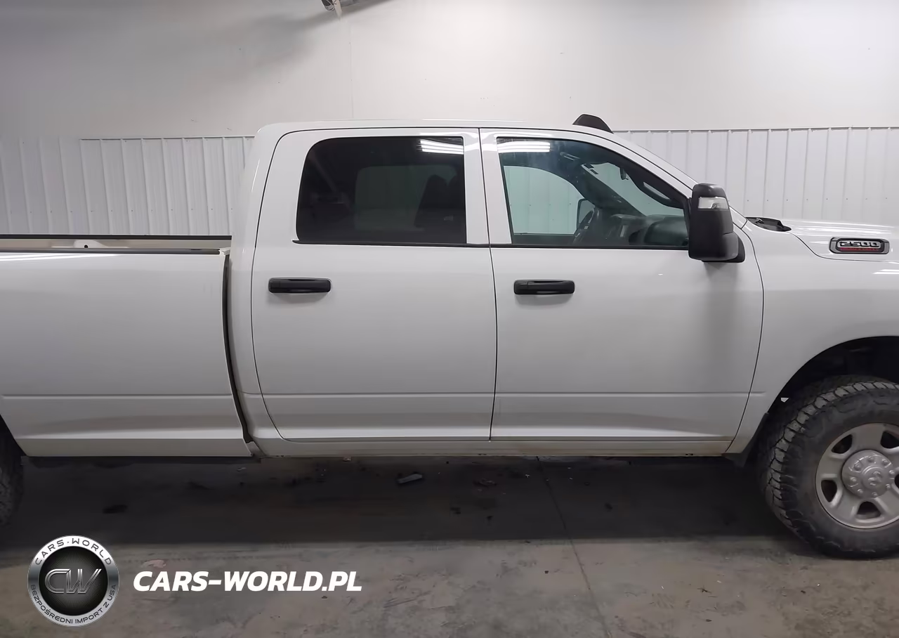 2024 Ram 2500 Tradesman 4X4 8' Box VIN:3C6UR5HJ2RG226588 - 17