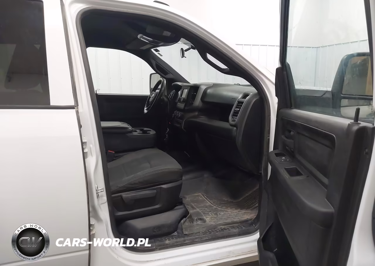 2024 Ram 2500 Tradesman 4X4 8' Box VIN:3C6UR5HJ2RG226588 - 5