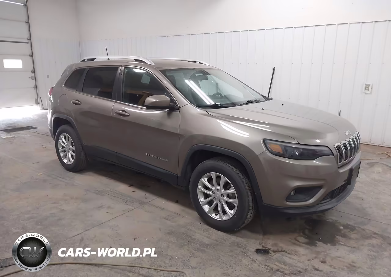2019 Jeep Cherokee Latitude 4X4 – zdjęcie 1 z 16
