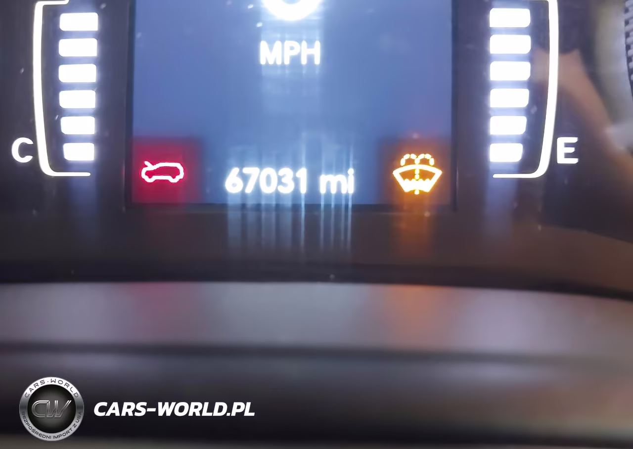 2019 Jeep Cherokee Latitude 4X4 VIN:1C4PJMCB1KD412570 - 15