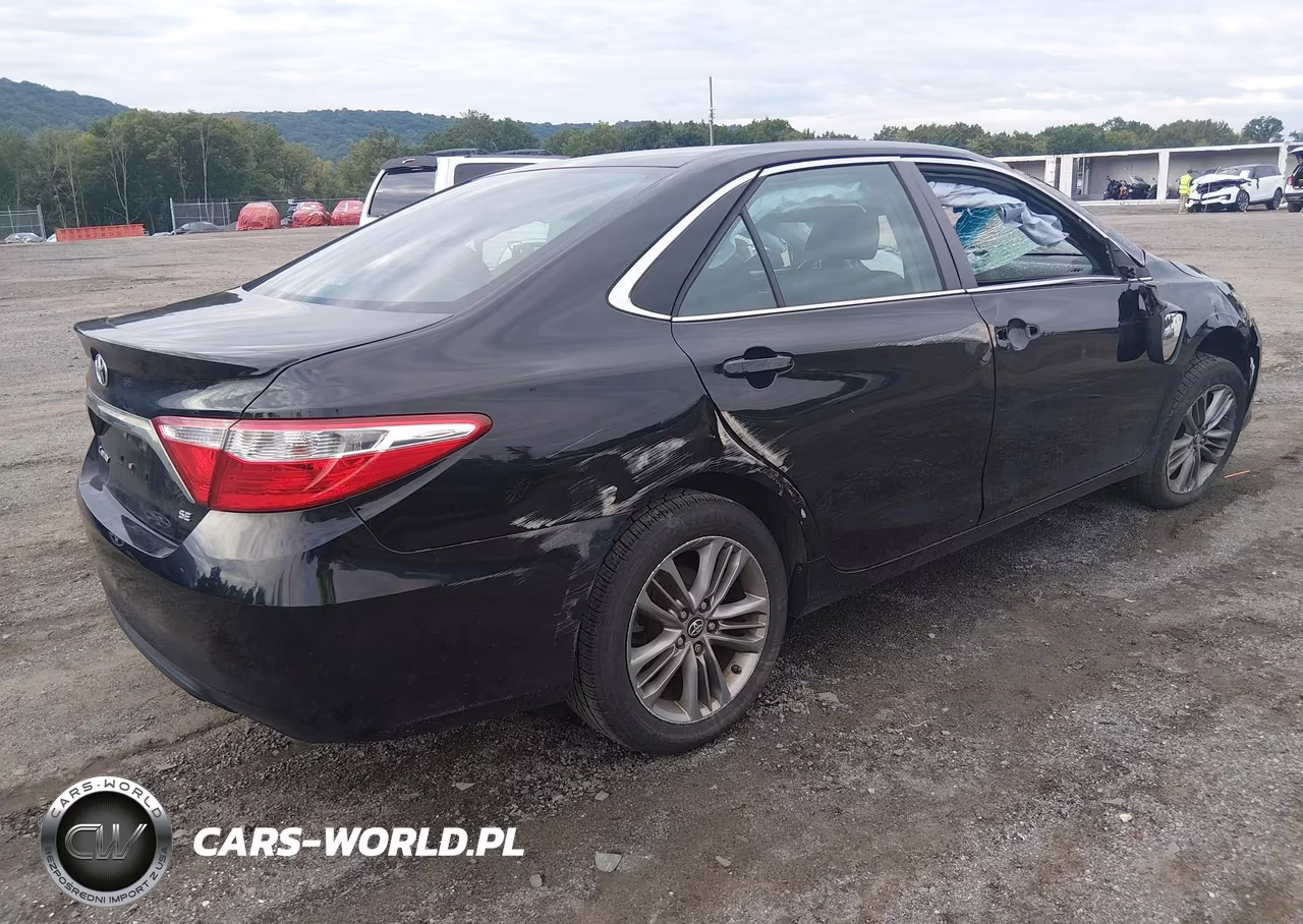 2017 Toyota Camry Se VIN:4T1BF1FK3HU306504 - 4