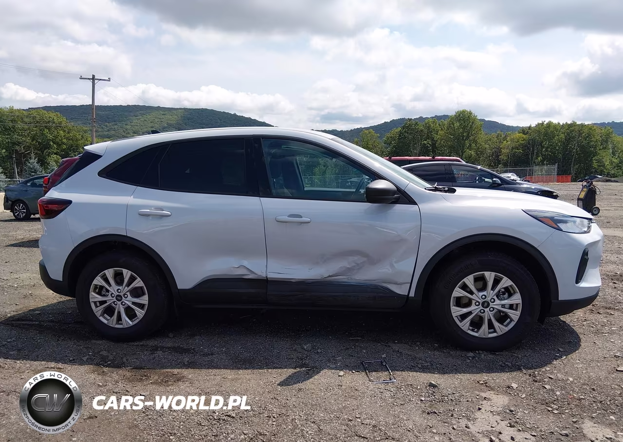 2025 Ford Escape Active VIN:1FMCU9GNXSUB04333 - 13