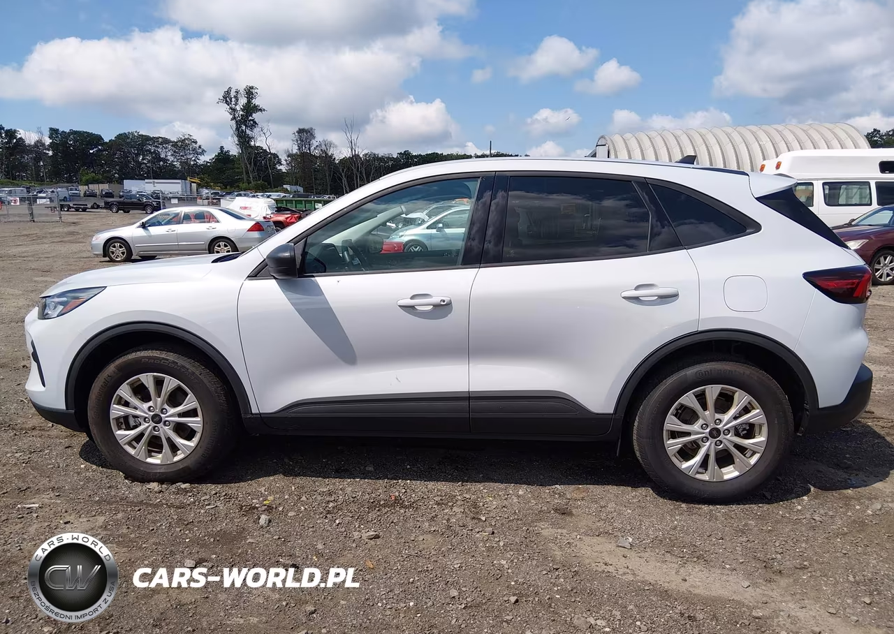 2025 Ford Escape Active VIN:1FMCU9GNXSUB04333 - 14