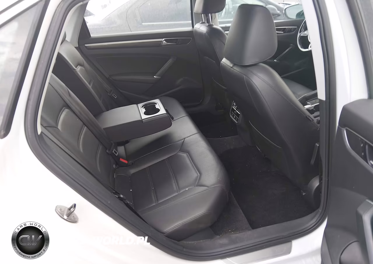 2017 Volkswagen Passat 1.8T Se VIN:1VWGT7A30HC057863 - 8
