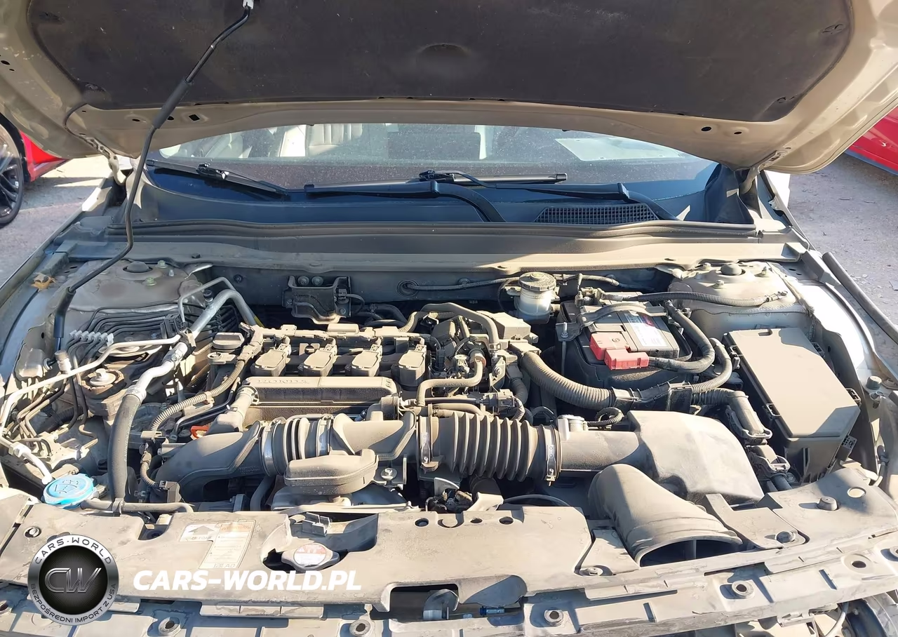 2018 Honda Accord Touring VIN:1HGCV1F92JA135407 - 10