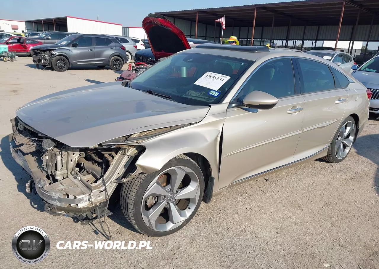 2018 Honda Accord Touring VIN:1HGCV1F92JA135407 - 2