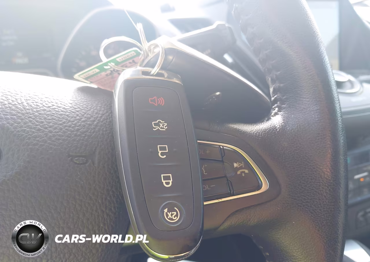 2018 Ford Escape Titanium VIN:1FMCU9J93JUA21224 - 11