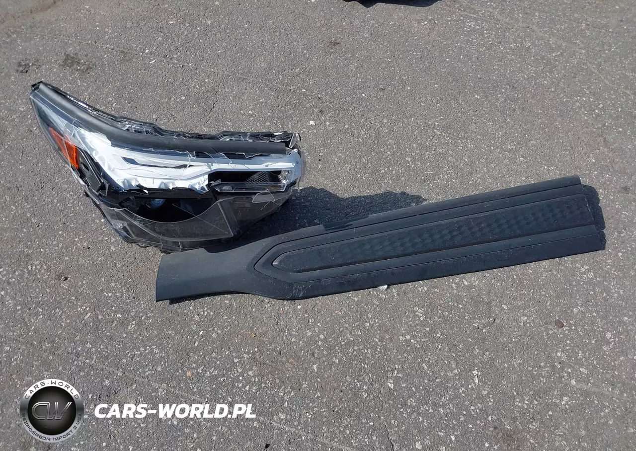 2025 Subaru Forester Premium VIN:JF2SLDDCXSH465001 - 12