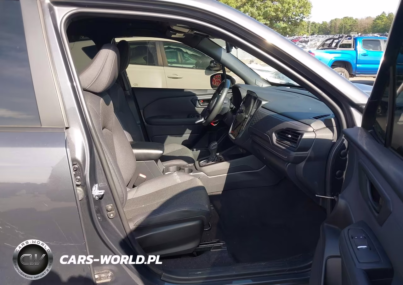2025 Subaru Forester Premium VIN:JF2SLDDCXSH465001 - 5