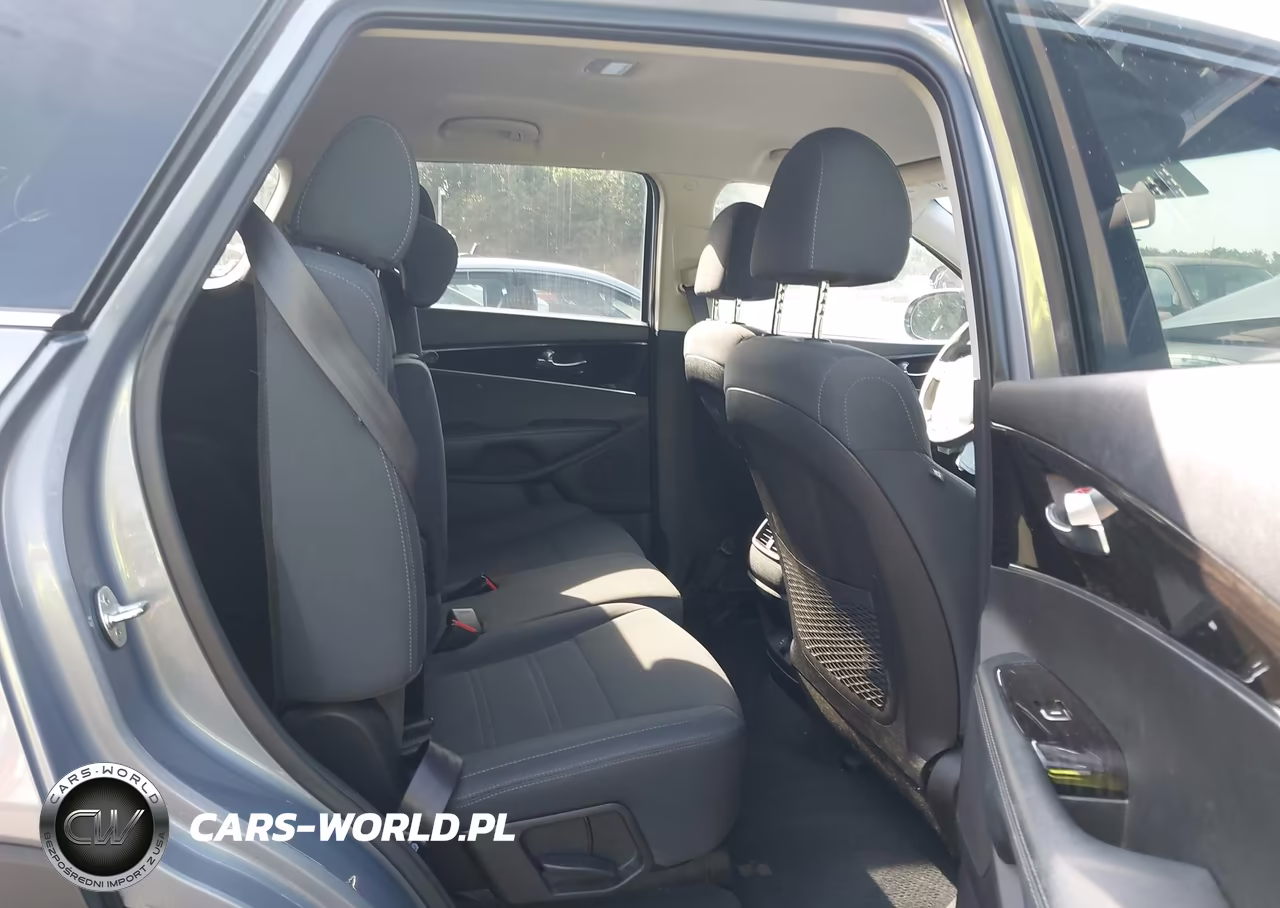 2019 Kia Sorento 2.4L L VIN:5XYPG4A32KG598972 - 8