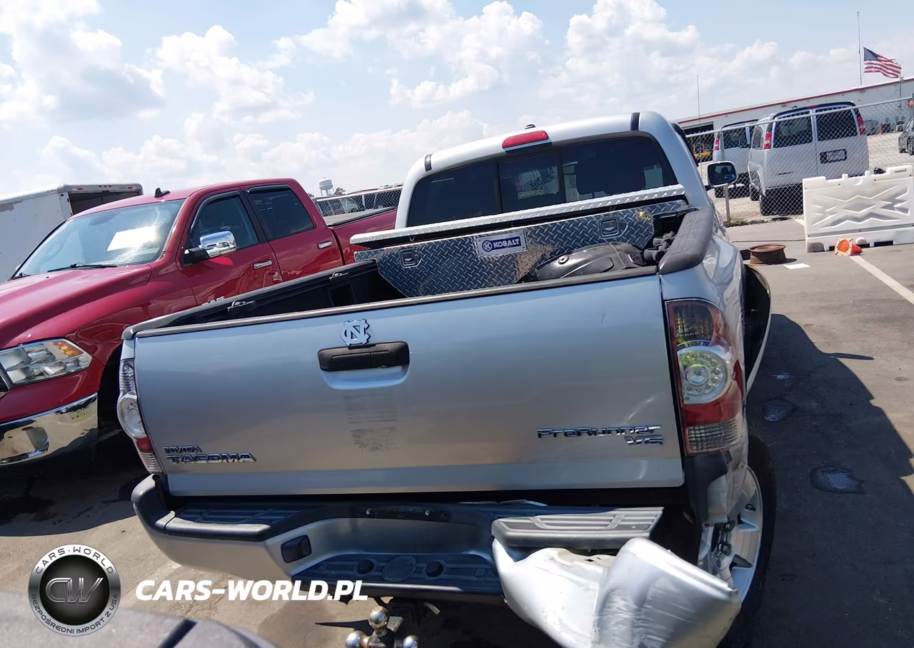 2011 Toyota Tacoma Prerunner V6 VIN:3TMKU4HN8BM029511 - 16