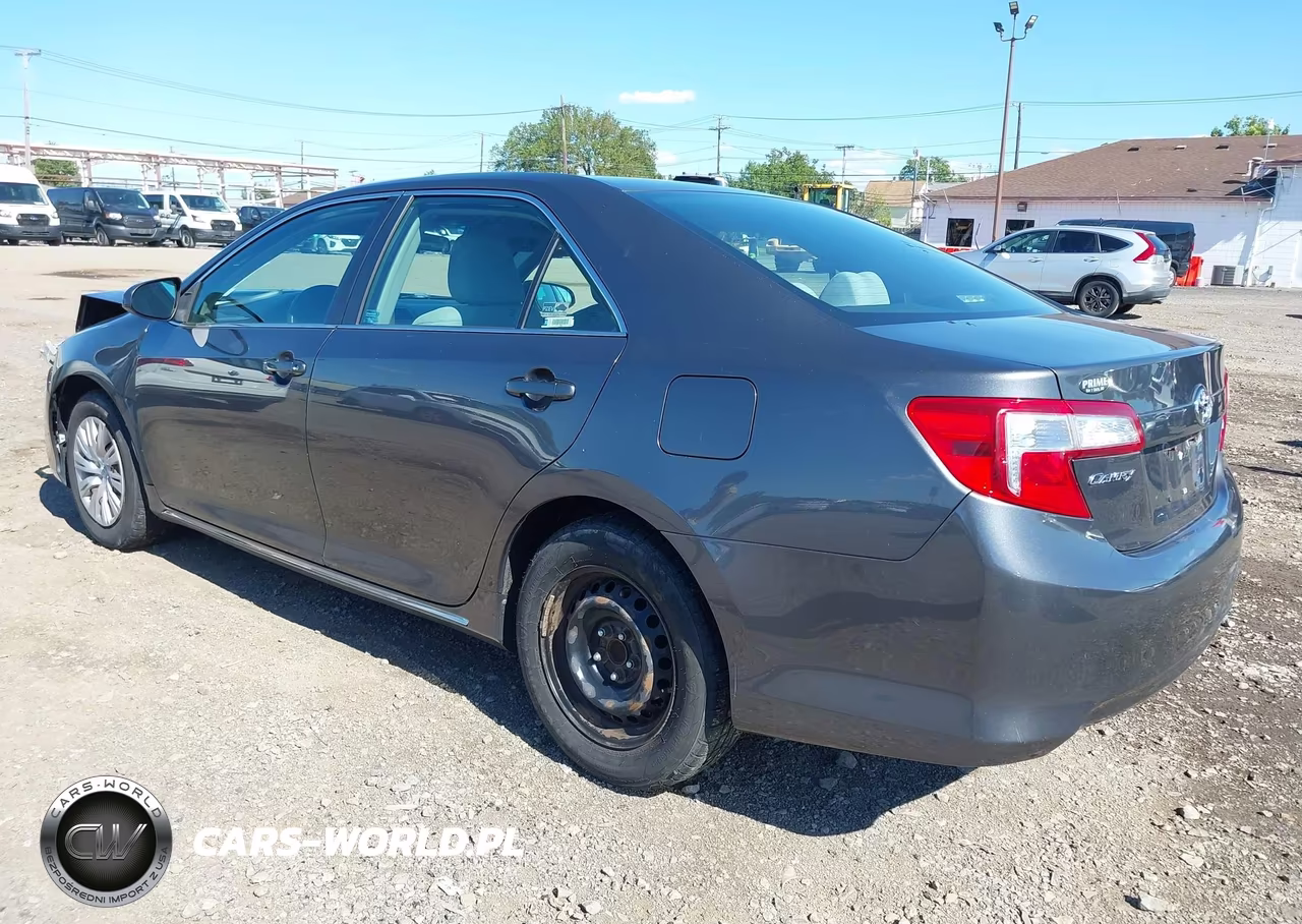 2012 Toyota Camry Le VIN:4T4BF1FK3CR193328 - 3