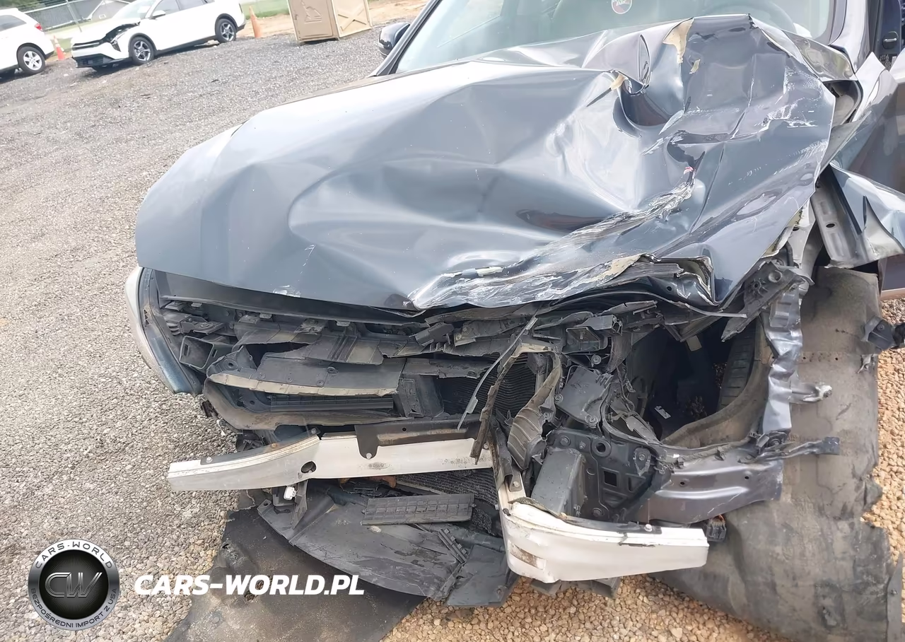2015 Hyundai Genesis 3.8L VIN:KMHGN4JE4FU027961 - 6