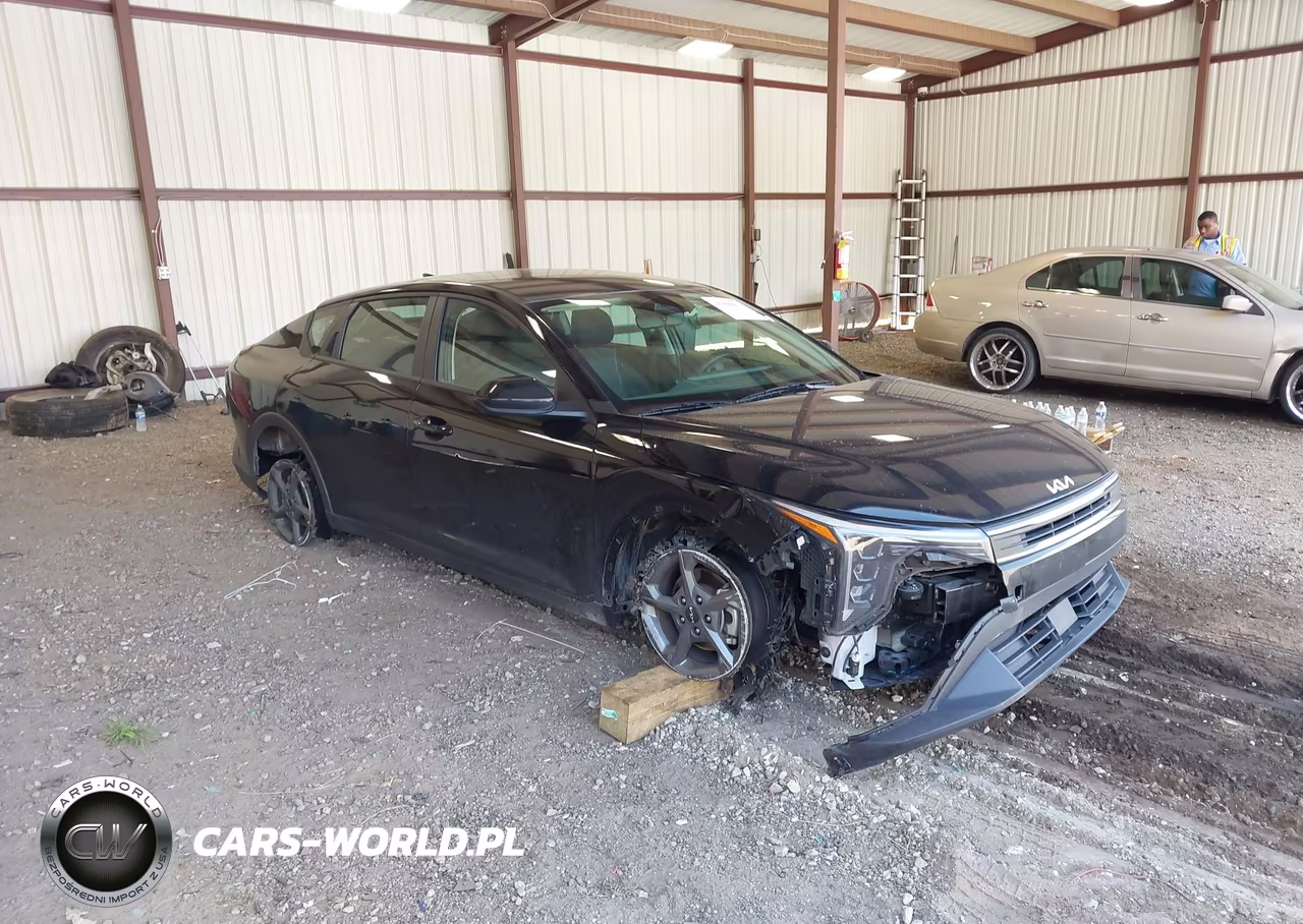 2025 Kia K4 Lxs VIN:3KPFT4DEXSE072428 - 1