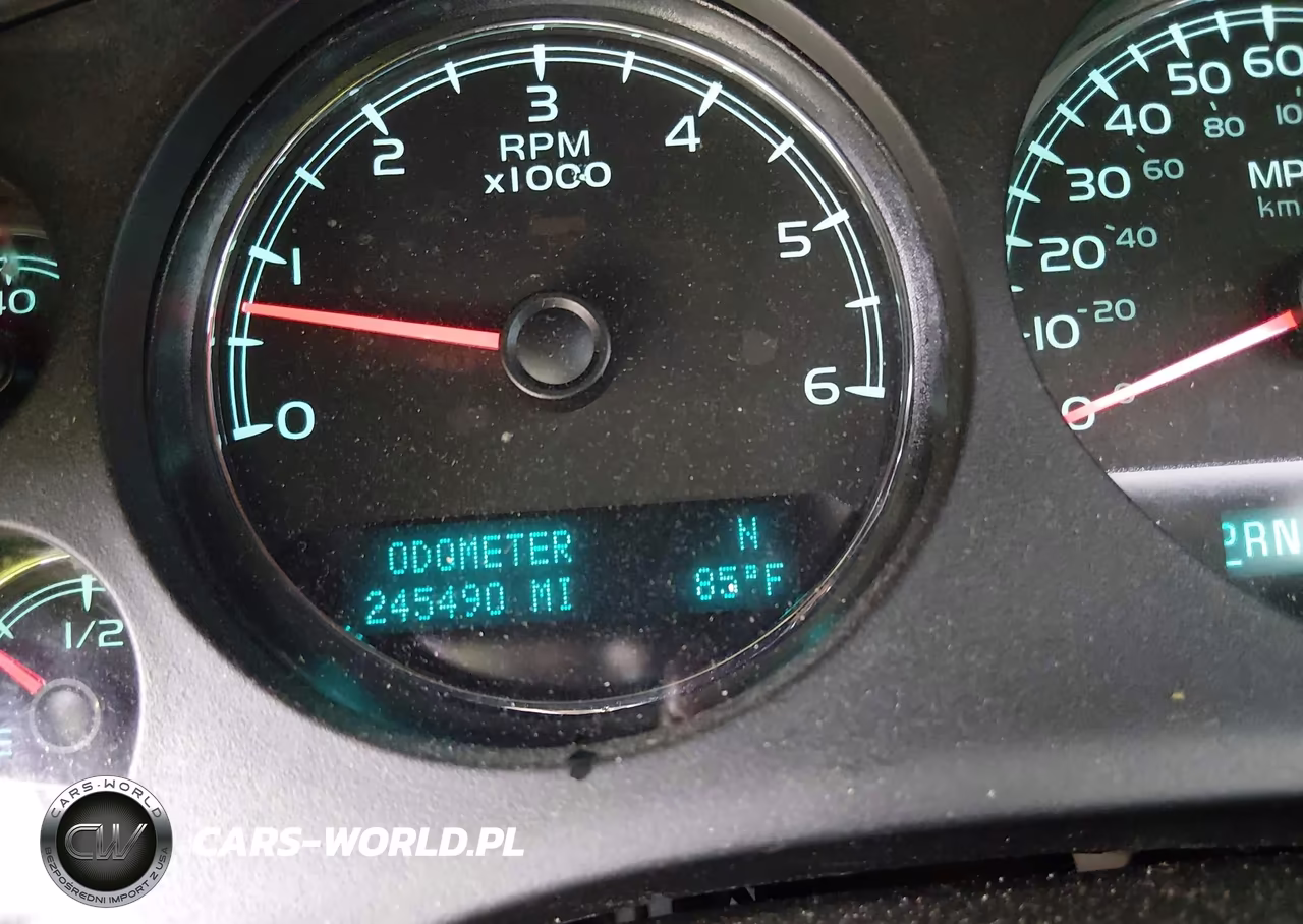 2013 Chevrolet Tahoe Lt VIN:1GNSKBE09DR203422 - 13