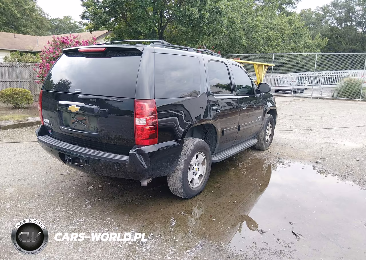 2013 Chevrolet Tahoe Lt VIN:1GNSKBE09DR203422 - 4