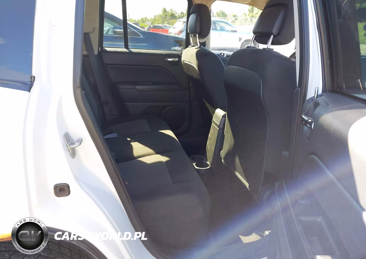 2016 Jeep Compass Sport VIN:1C4NJDBB3GD596426 - 8