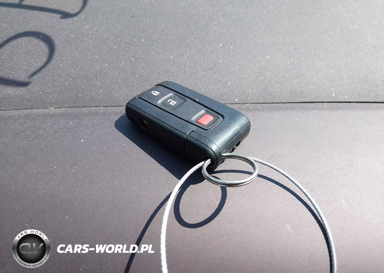 2005 Toyota Prius VIN:JTDKB22U557010813 - 11