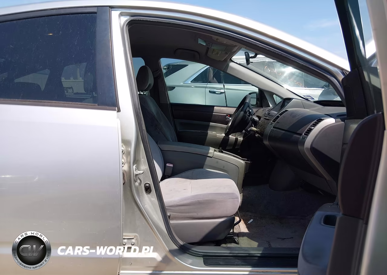 2005 Toyota Prius VIN:JTDKB22U557010813 - 5