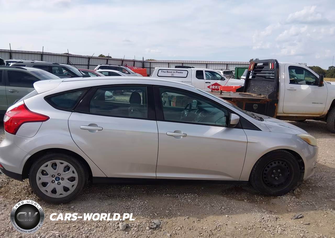 2012 Ford Focus Se VIN:1FAHP3K27CL313067 - 13