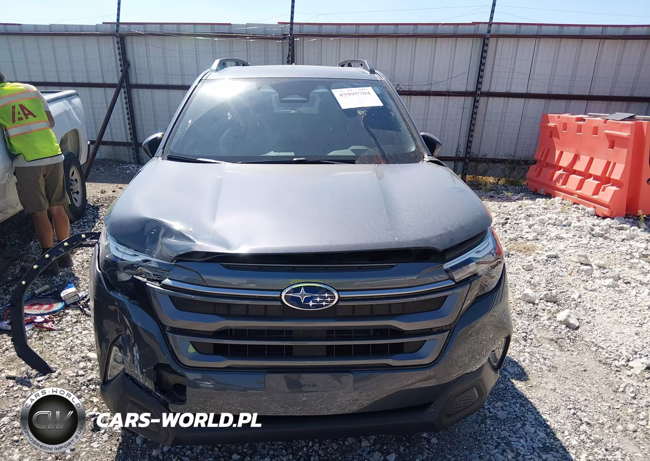 2025 Subaru Forester Premium Hybrid VIN:JF2SLSED6SH406619 - 12