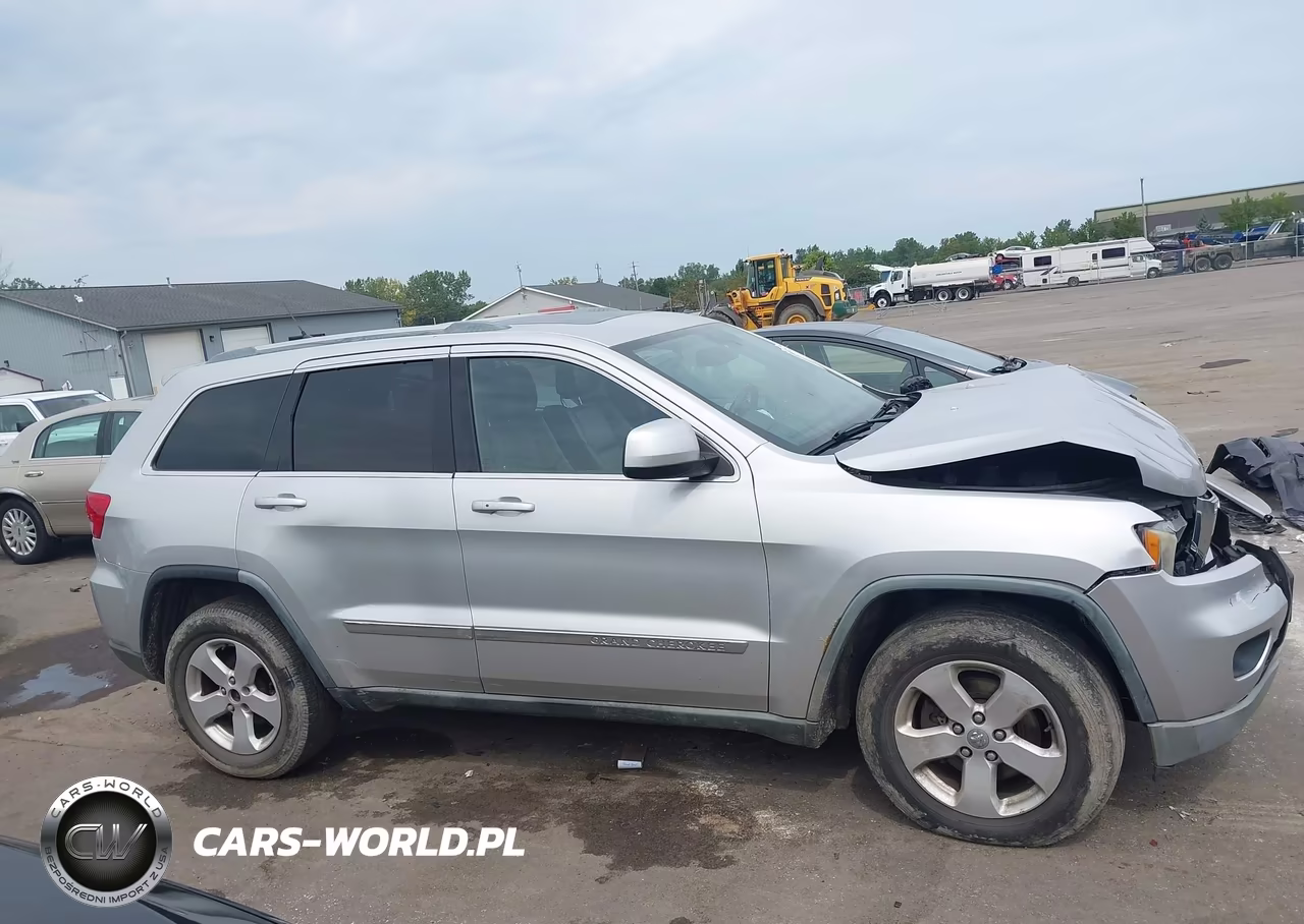 2011 Jeep Grand Cherokee Laredo VIN:1J4RR4GTXBC679548 - 13
