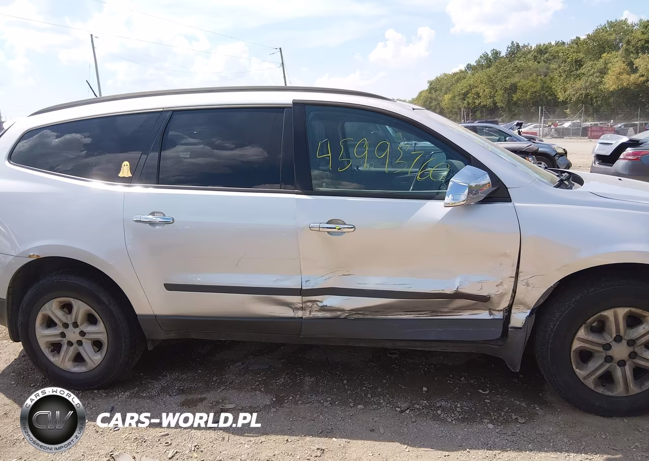 2011 Chevrolet Traverse Ls VIN:1GNKVFED7BJ345281 - 13