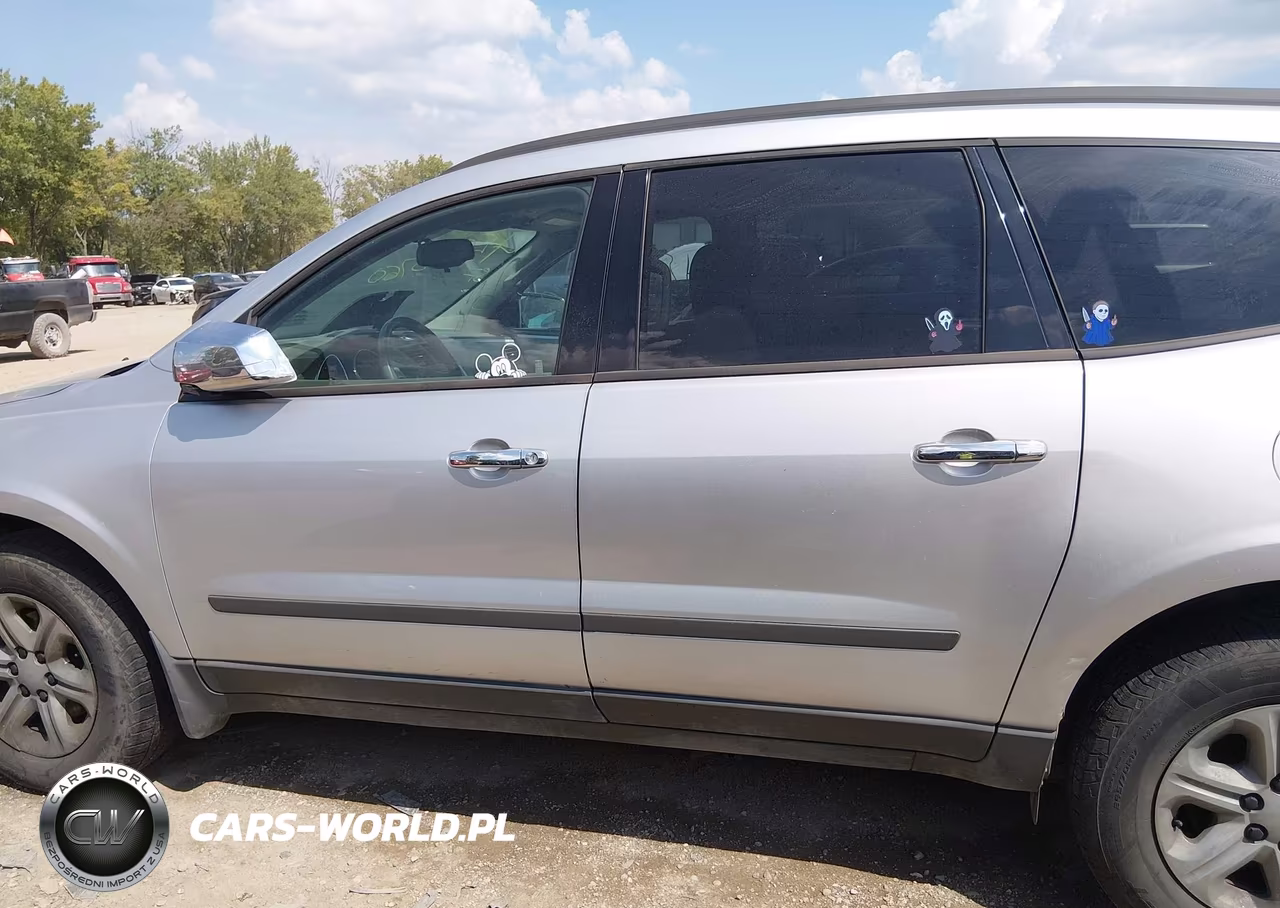 2011 Chevrolet Traverse Ls VIN:1GNKVFED7BJ345281 - 14