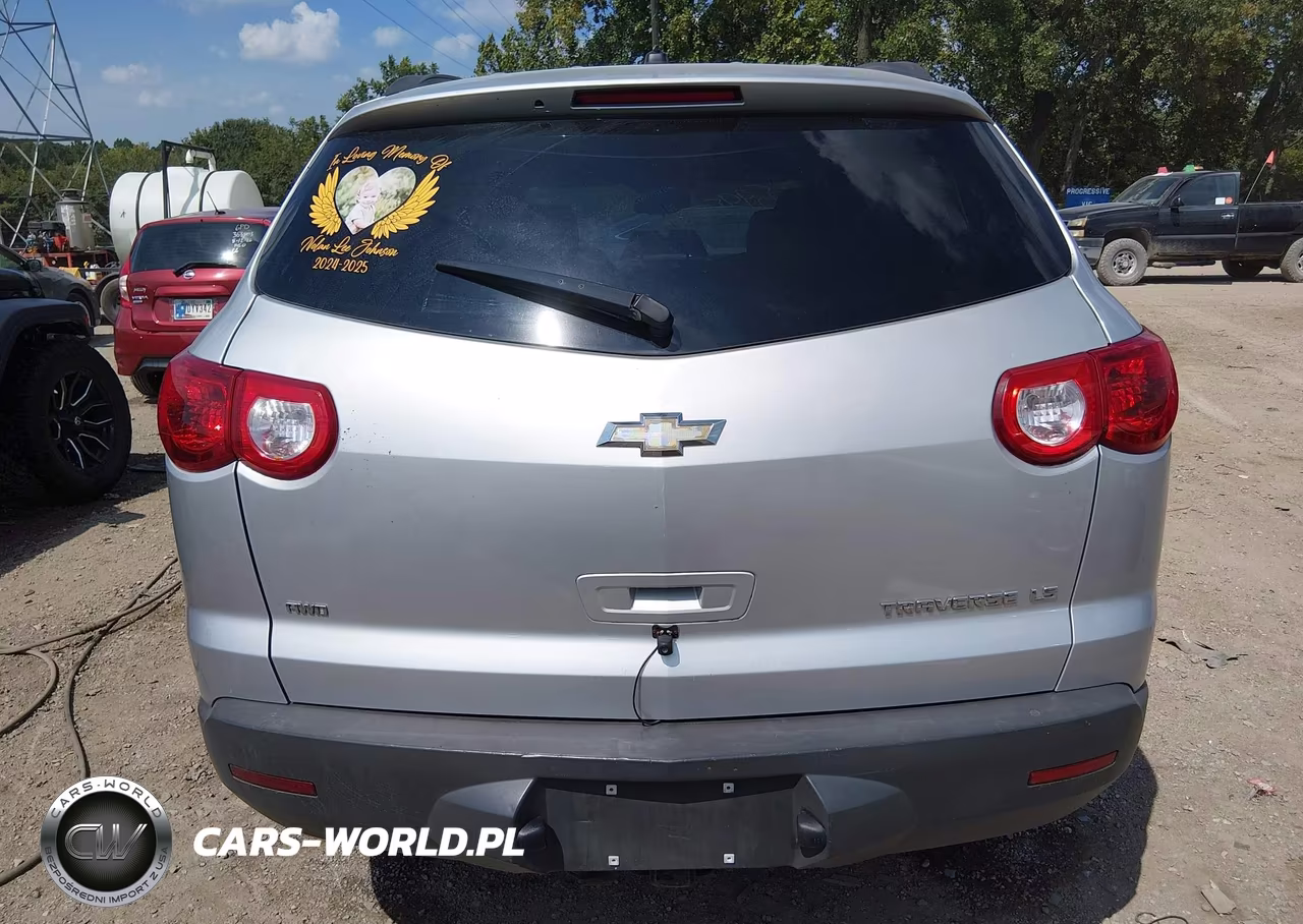 2011 Chevrolet Traverse Ls VIN:1GNKVFED7BJ345281 - 16