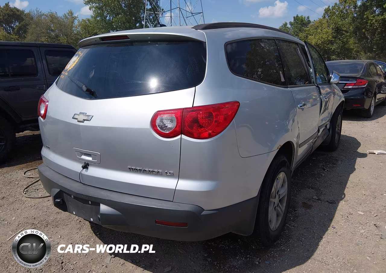 2011 Chevrolet Traverse Ls VIN:1GNKVFED7BJ345281 - 4