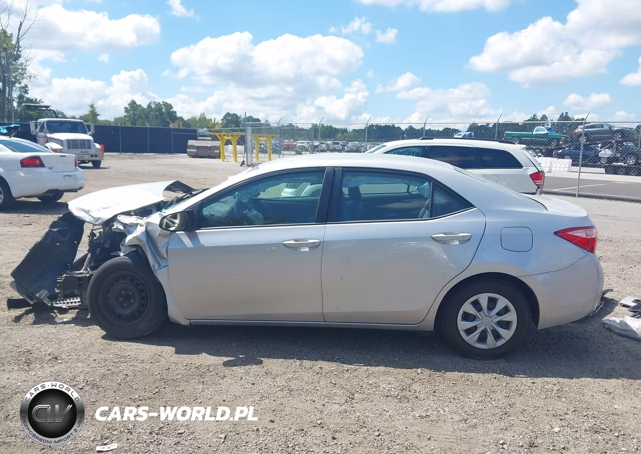 2018 Toyota Corolla L VIN:5YFBURHE2JP764926 - 15