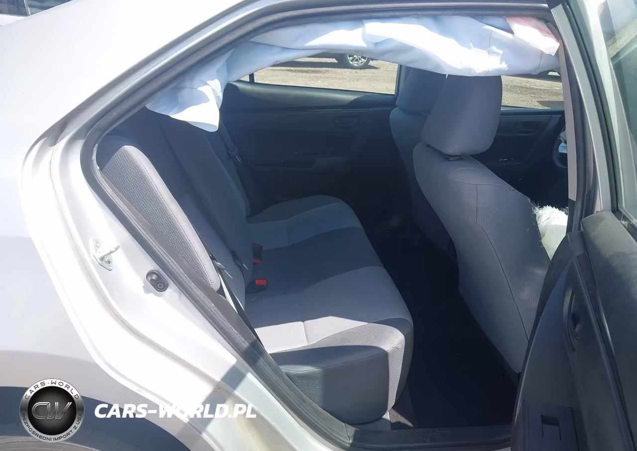2018 Toyota Corolla L VIN:5YFBURHE2JP764926 - 8