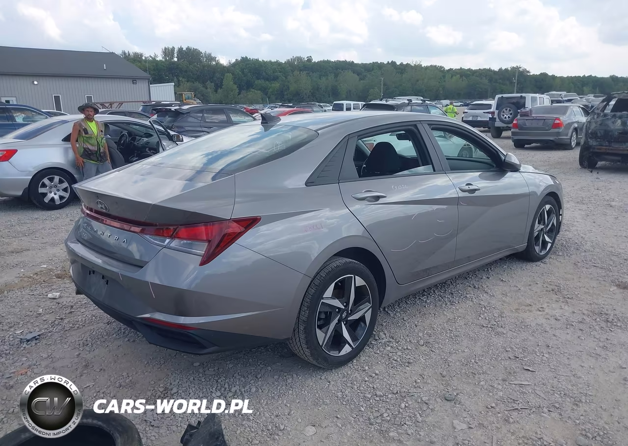 2023 Hyundai Elantra Sel VIN:KMHLS4AG2PU527479 - 4