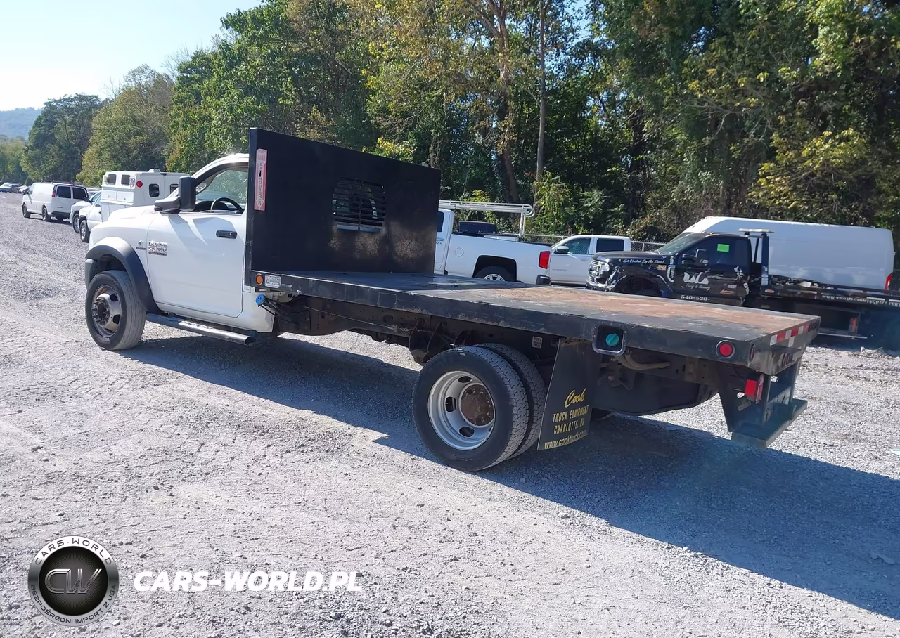 2014 Ram 5500 Chassis Tradesman-Slt VIN:3C7WRMBL9EG216935 - 3