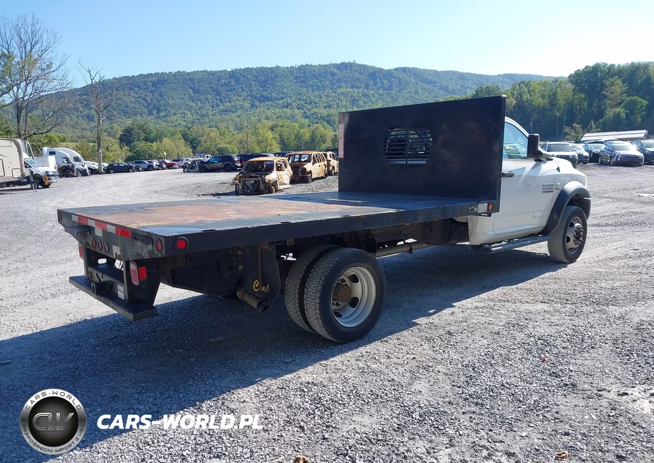 2014 Ram 5500 Chassis Tradesman-Slt VIN:3C7WRMBL9EG216935 - 4