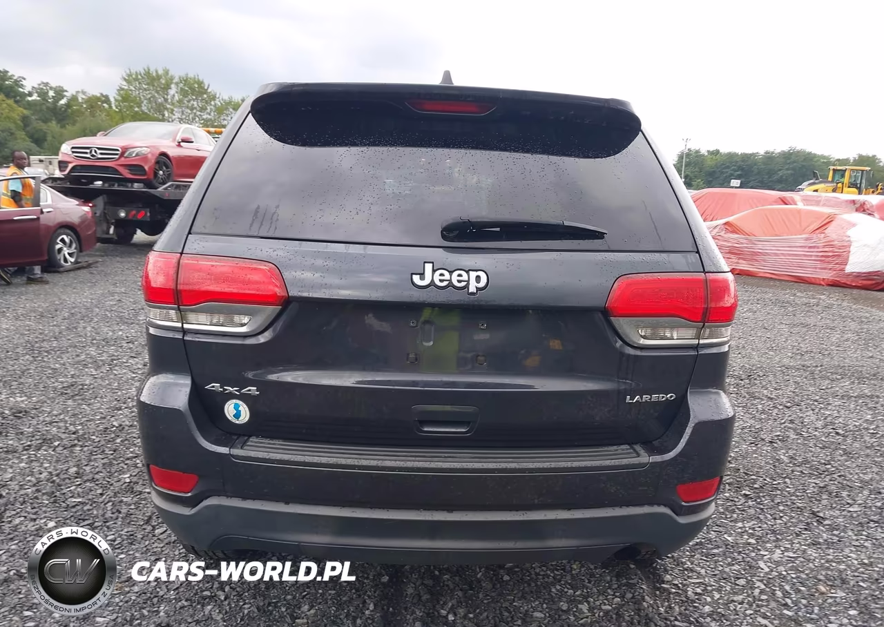 2015 Jeep Grand Cherokee Laredo VIN:1C4RJFAG5FC853021 - 16