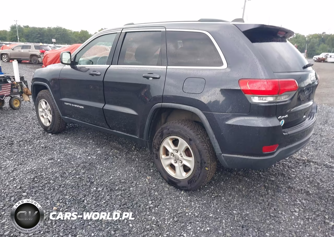 2015 Jeep Grand Cherokee Laredo VIN:1C4RJFAG5FC853021 - 3