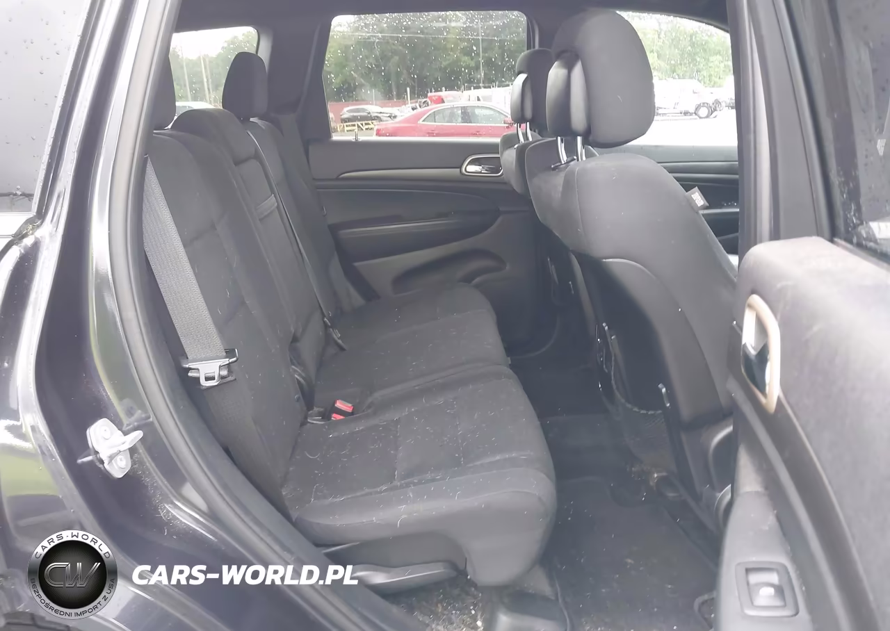 2015 Jeep Grand Cherokee Laredo VIN:1C4RJFAG5FC853021 - 8