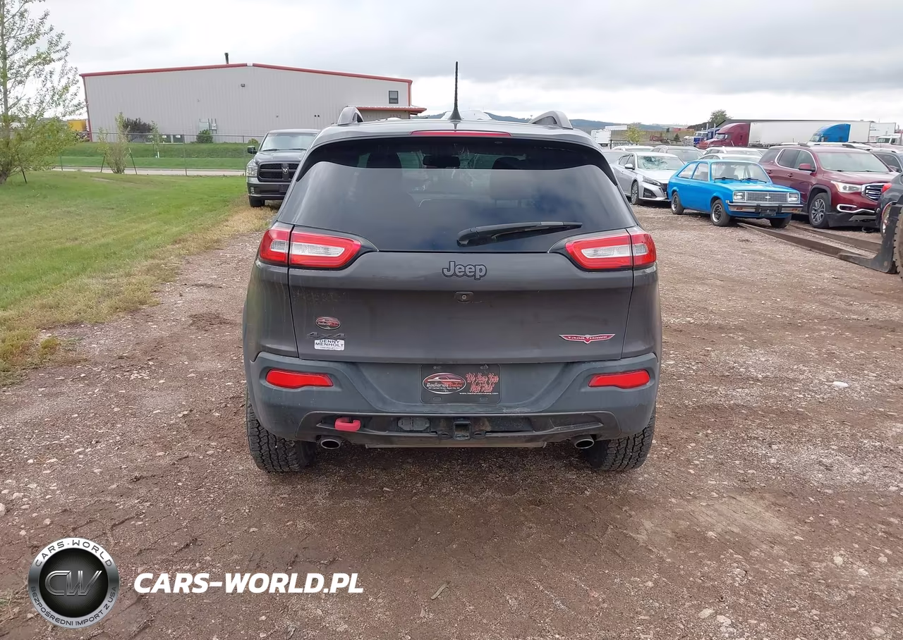 2016 Jeep Cherokee Trailhawk VIN:1C4PJMBS7GW122220 - 16