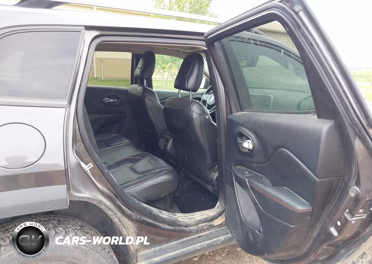 2016 Jeep Cherokee Trailhawk VIN:1C4PJMBS7GW122220 - 8